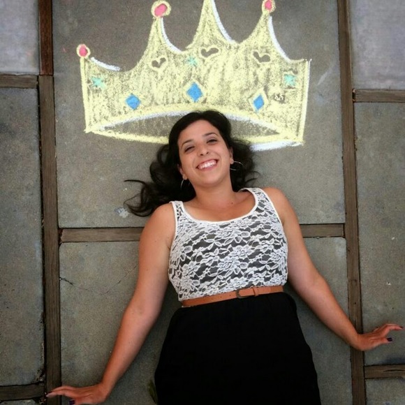 Meet your Posher, Jessica - Picture 1 of 1